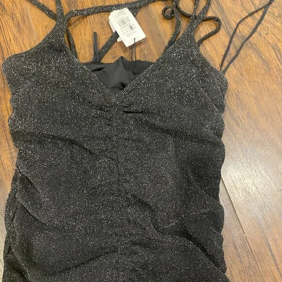 Dress - Picture 5 of 5